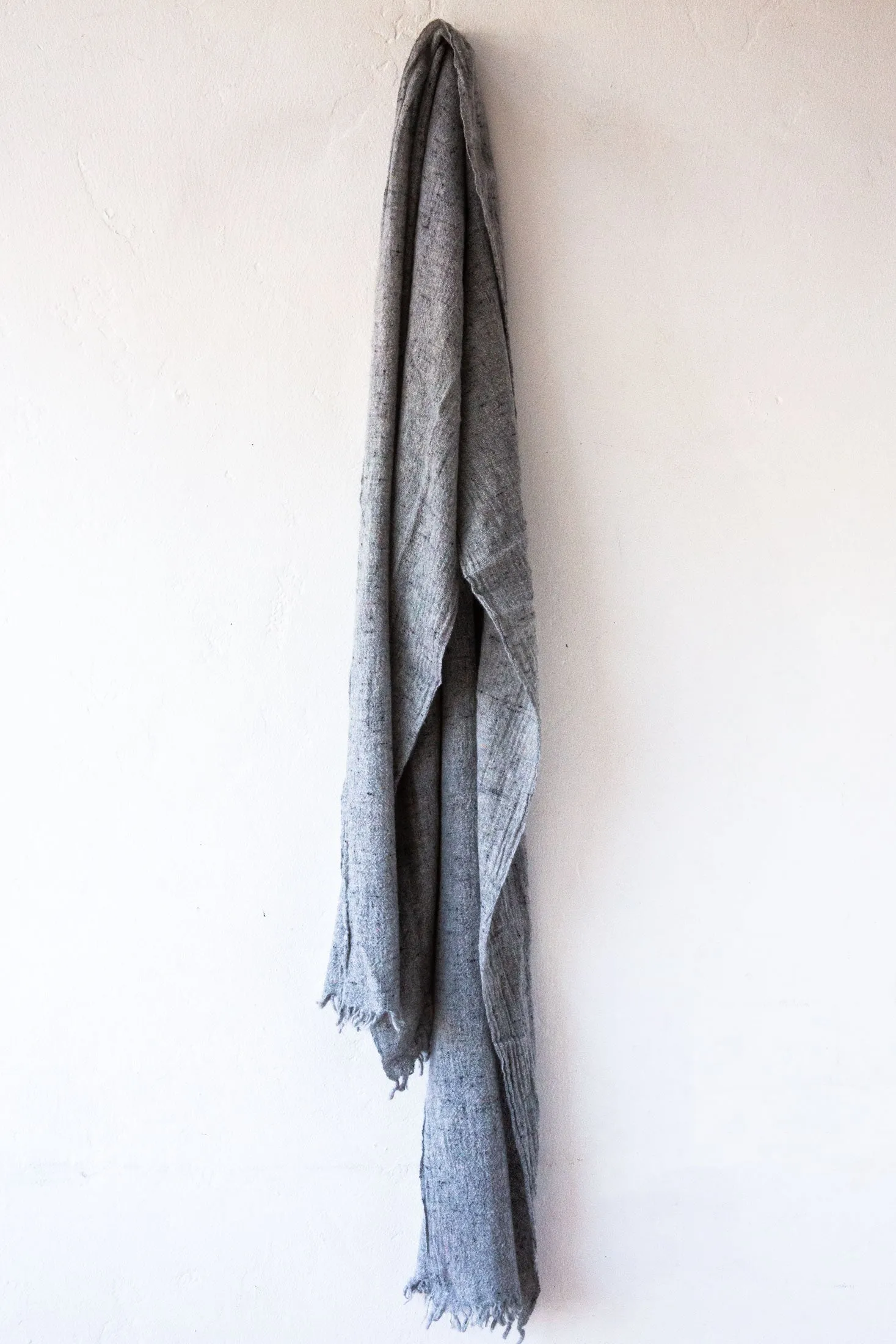 1611 Scarf Greyish