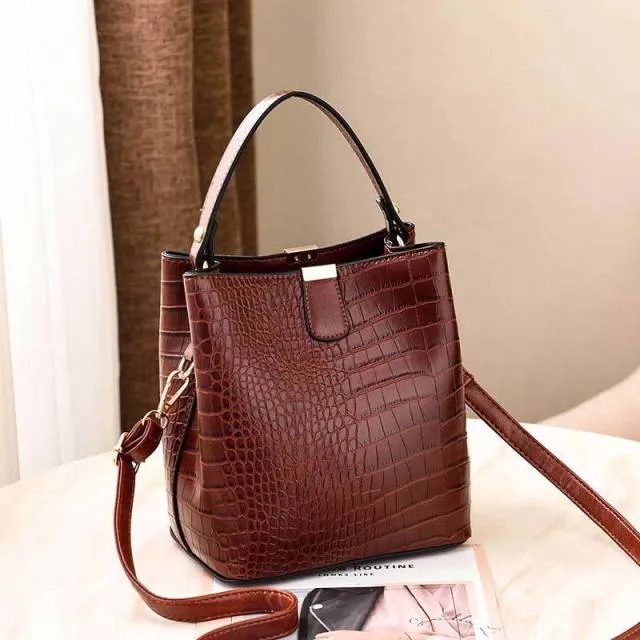 Alligator Chic Retro Leather Shoulder Bag