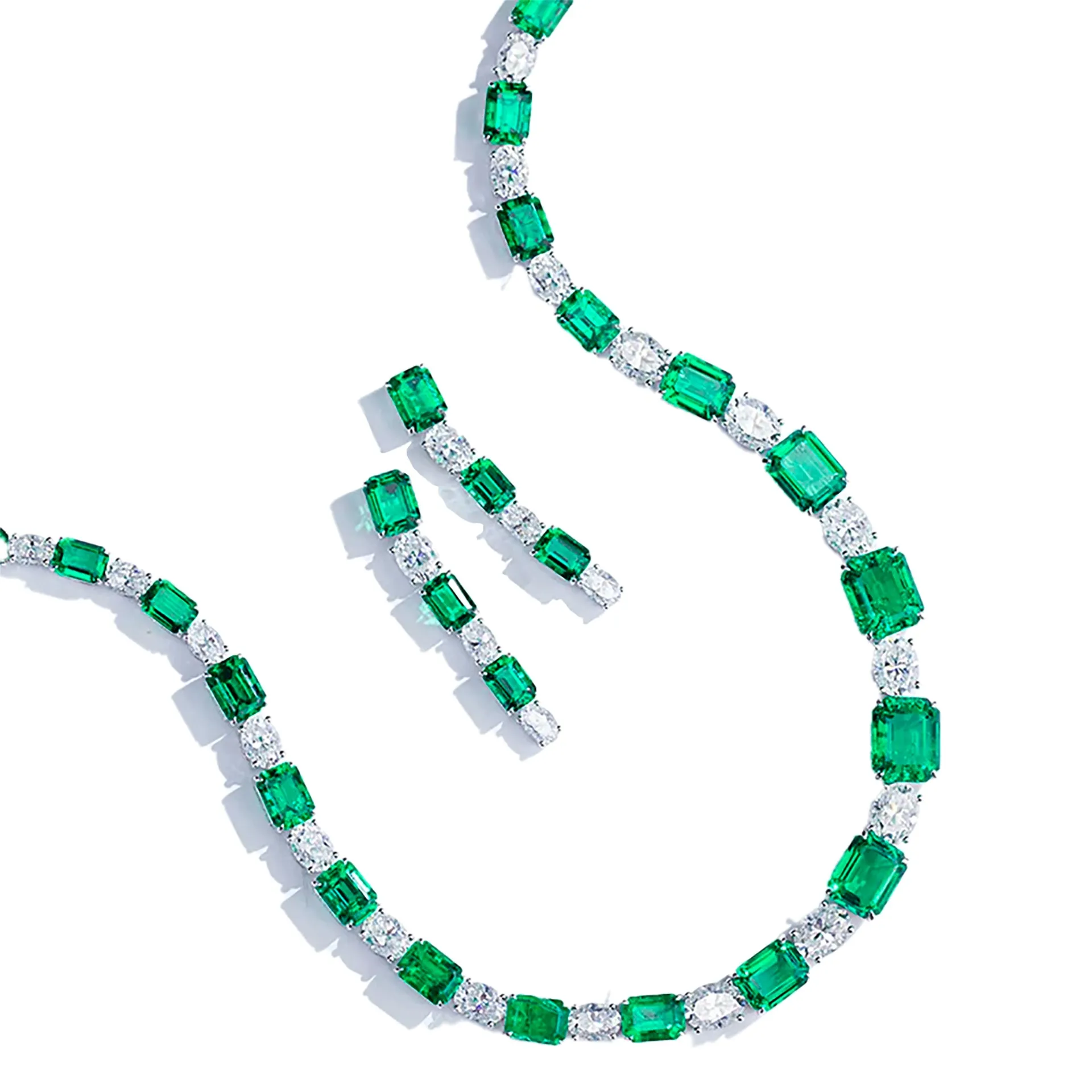 Enthralling Emerald Jewelry Set