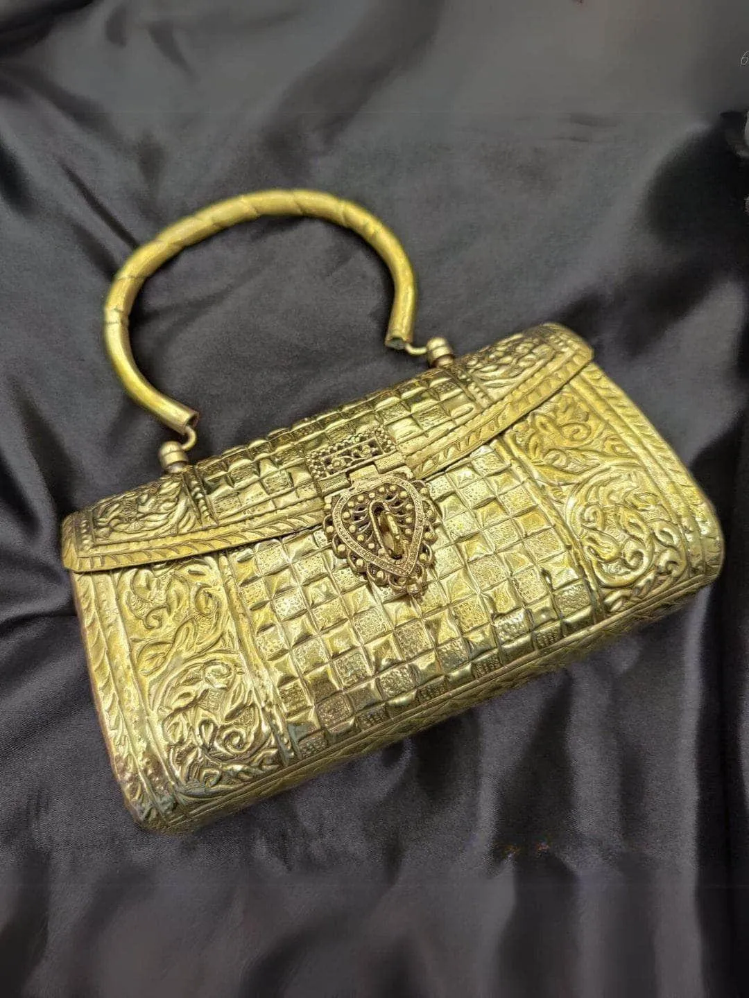 Golden Hand Carving Vintage Brass Metal Purse