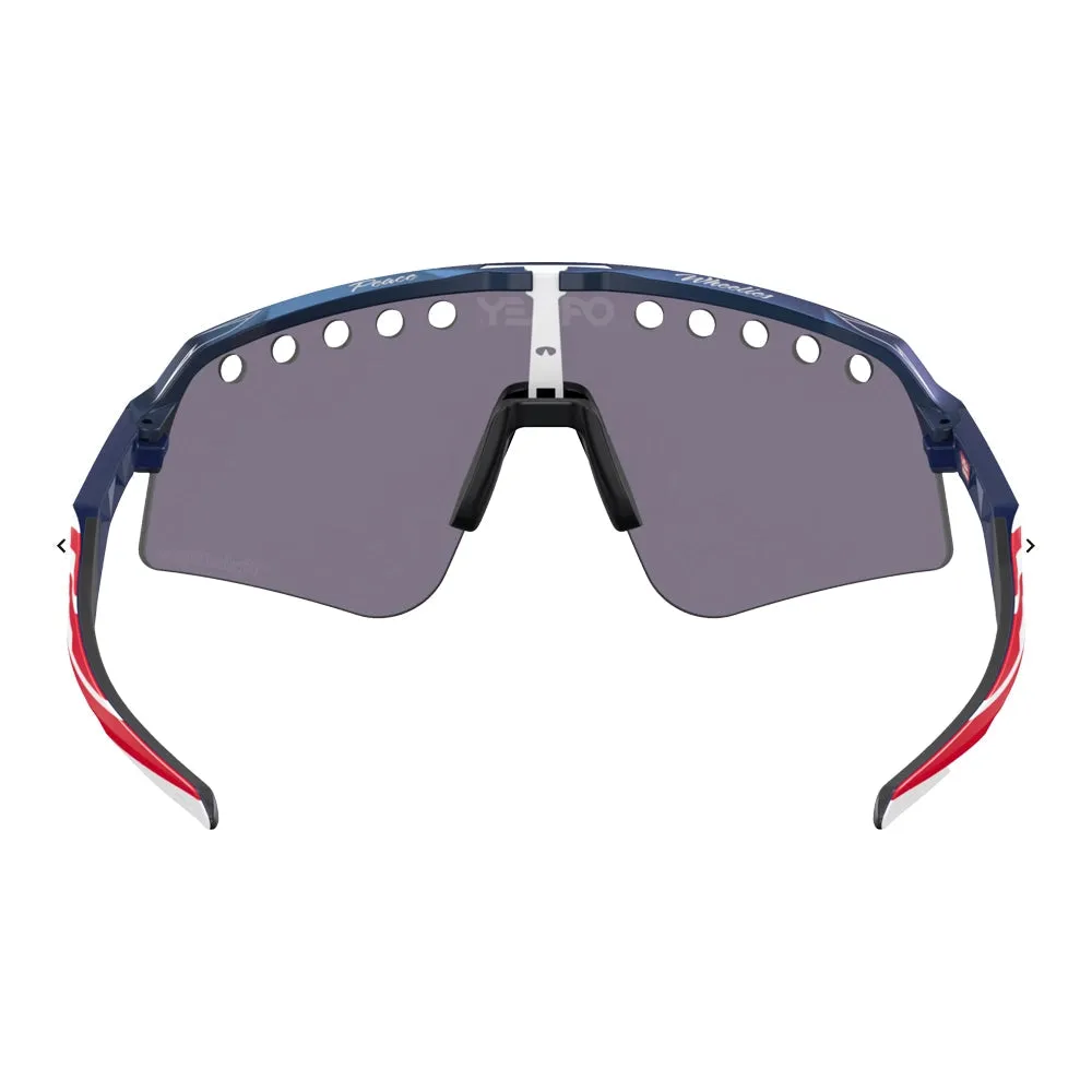 OAKLEY Sutro Lite Sweep Eyewear - TLD Blue Colorshift Prizm grey