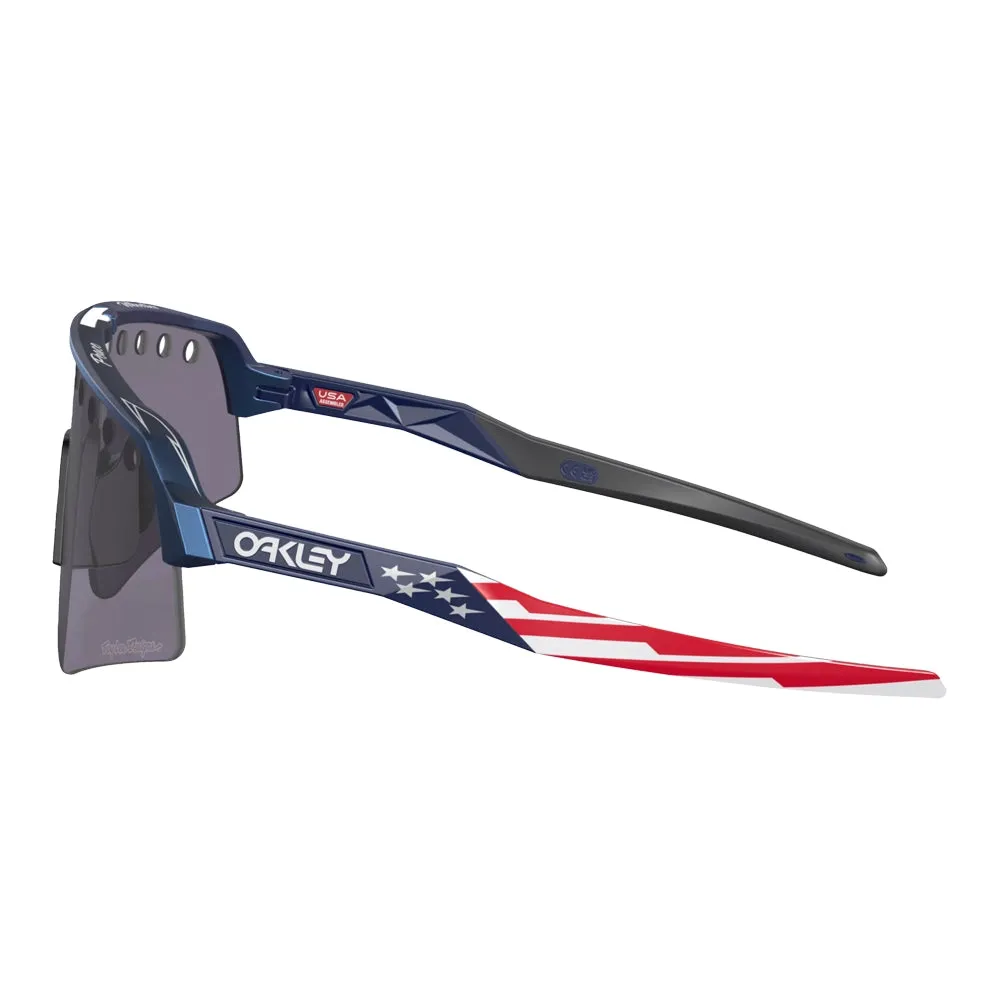 OAKLEY Sutro Lite Sweep Eyewear - TLD Blue Colorshift Prizm grey